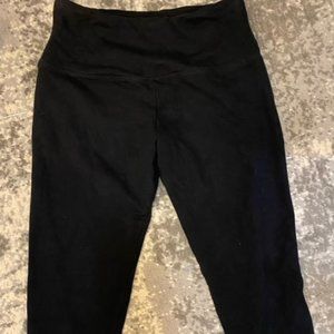 Intro. Love the Fit Capri Leggings